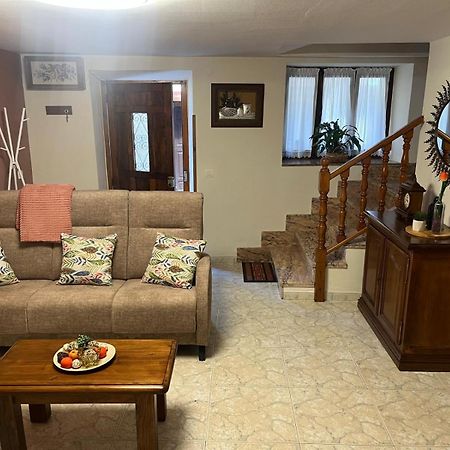 Apartamentos Rurales Los Villares Colunga Eksteriør bilde